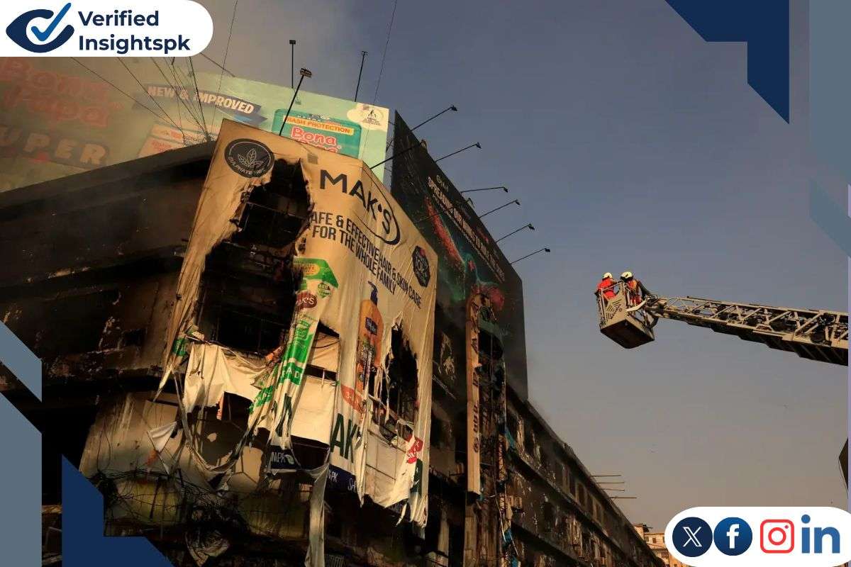 Gul Plaza shopping mall fire in Karachi as firefighters battle flames