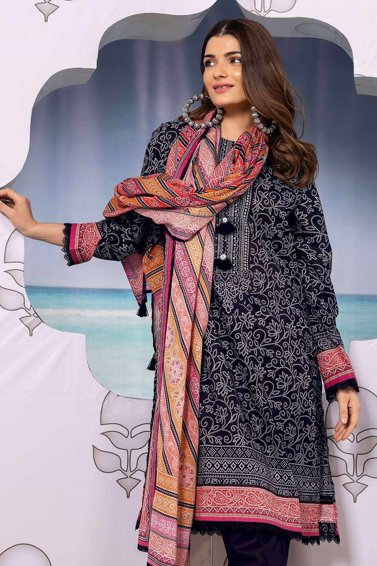 Lawn remains the most practical and popular fabric for Eid day wear. In countries like Pakistan, lawn fabric becomes extremely popular when summer arrives.